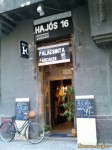 Hajós 16 bejárata